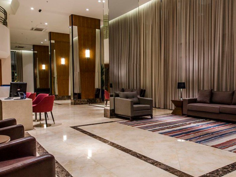 Apartamento à venda Higienópolis com 195m² e 3 quartos por R$ 2.500.000 - 577360581-lobby1.jpg