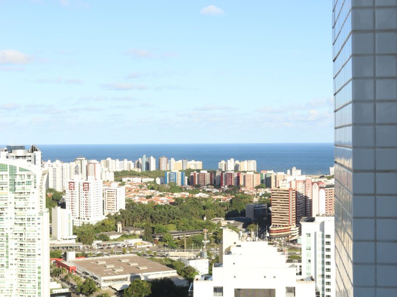 Apartamento à venda Caminho das Árvores com 120m² e 3 quartos por R$ 850.000 - 112775743-vista-varanda-lateral-direita2.jpg