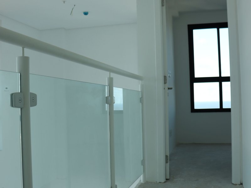 Apartamento à venda Caminho das Árvores com 120m² e 3 quartos por R$ 850.000 - 1345683178-corredor-andar-superior.jpg
