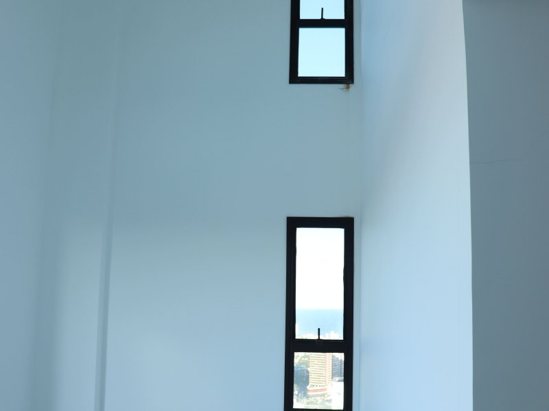 Apartamento à venda Caminho das Árvores com 120m² e 3 quartos por R$ 850.000 - 205384028-sala-pe-direito-duplo-2.jpg