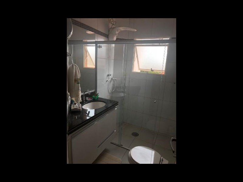 Casa de condomínio à venda Distrito de Bonfim Paulista com 210m² e 3 quartos por R$ 650.000 - 1213593275-banheiro-social.jpg