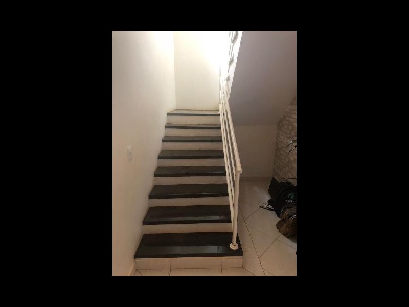 Casa de condomínio à venda Distrito de Bonfim Paulista com 210m² e 3 quartos por R$ 650.000 - 1600016628-escada.jpg