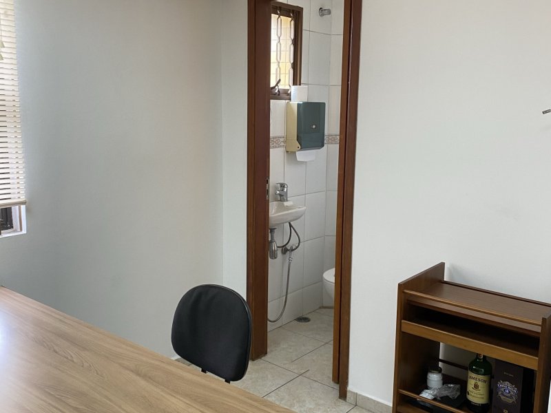 Comercial para alugar Barra Funda com 165m² e  quartos por R$ 5.000 - 1284272944-img-2904.JPEG