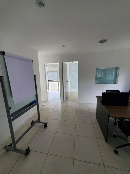 Comercial à venda Jd. Marilu com 81m² e 1 quarto por R$ 680.000 - 1698250038-3710339327.png
