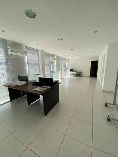 Comercial à venda Jd. Marilu com 81m² e 1 quarto por R$ 680.000 - 508533535-3747058759.png