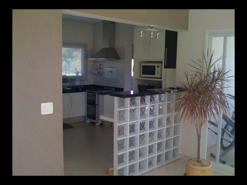Casa de condomínio à venda Medeiros com 300m² e 3 quartos por R$ 1.100.000 - 350659875-cozinha.jpg