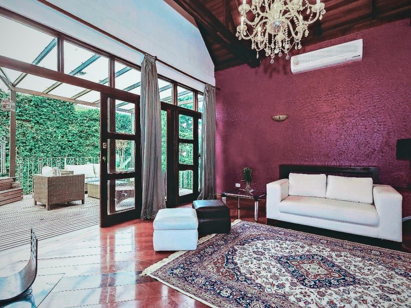 Casa à venda Santo Inácio com 450m² e 6 quartos por R$ 1.850.000 - 1585082290-living.jpg