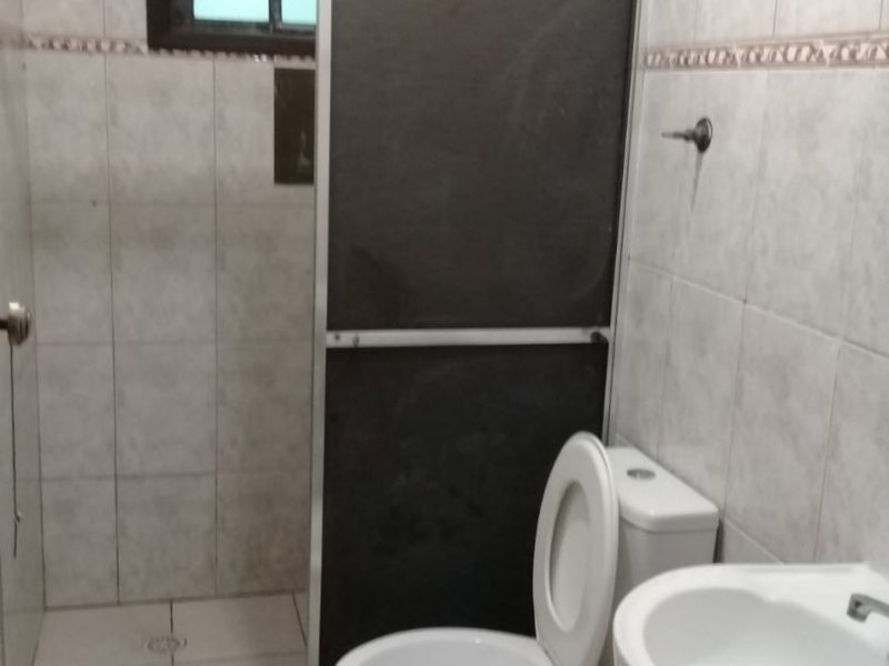 Casa à venda Santa Maria com 199m² e 4 quartos por R$ 420.000 - 1368578649-5c0e5e9c-d430-4318-bd5b-41e558593aa4.jpg
