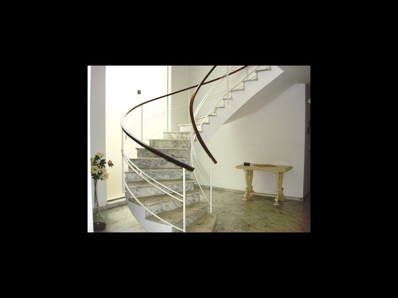 Casa à venda Alto da Lapa com 495m² e 5 quartos por R$ 2.400.000 - 1832430443-escada-2016-08-06-13-58-55-utc.jpg