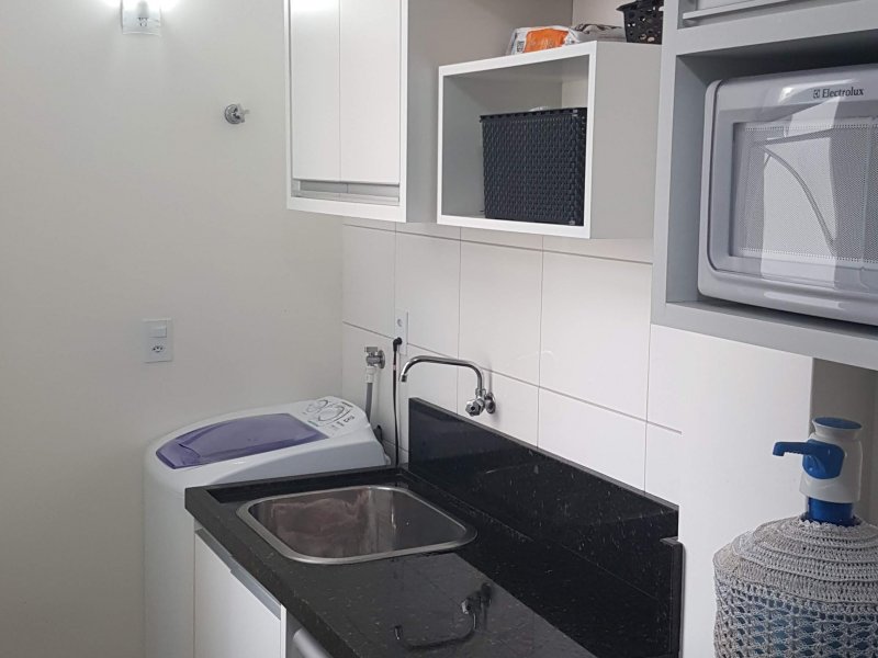 Apartamento à venda Kobrasol com 67m² e 3 quartos por R$ 330.000 - 344463954-foto04-area-servico.jpg