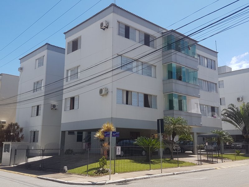 Apartamento à venda Kobrasol com 67m² e 3 quartos por R$ 330.000 - 879887070-foto17-fachada.jpg