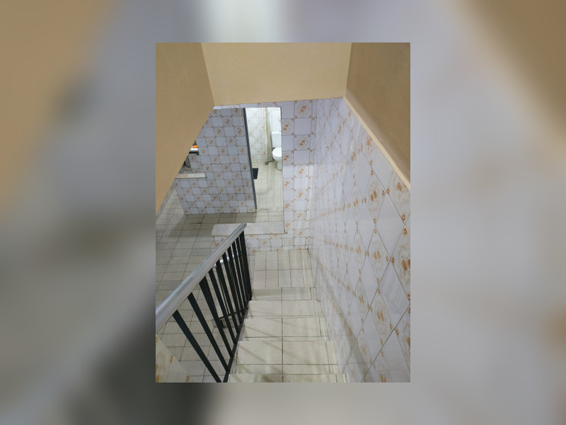 Casa à venda Bento Ribeiro com 90m² e 2 quartos por R$ 159.000 - 051-escada.jpg