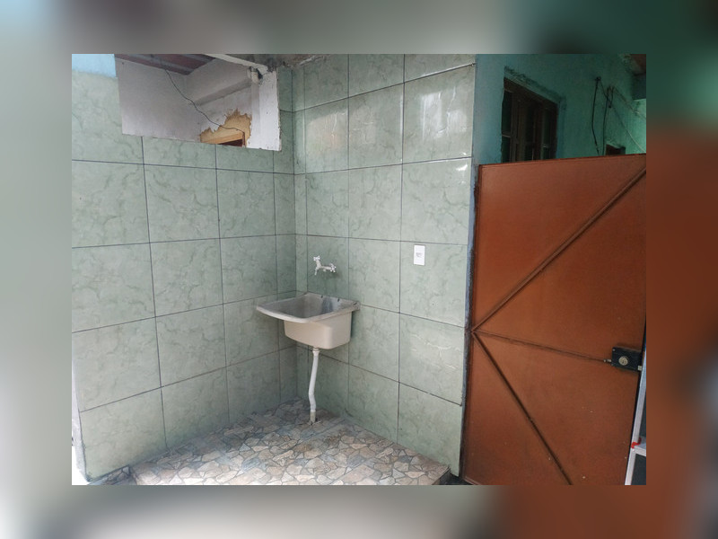 Casa à venda Bento Ribeiro com 90m² e 2 quartos por R$ 159.000 - 09-lavanderia.jpg