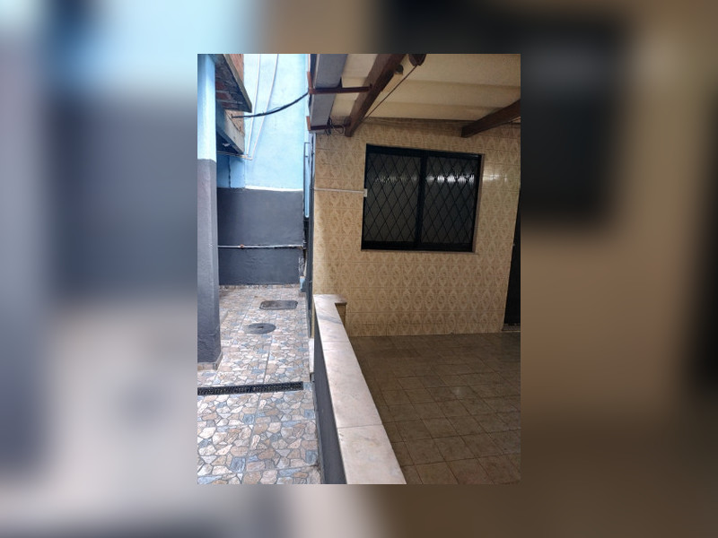 Casa à venda Bento Ribeiro com 90m² e 2 quartos por R$ 159.000 - 091-quintal.jpg