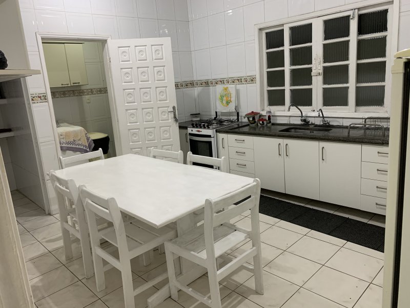 imóvel com 260m² - Praia da Enseada - Guarujá