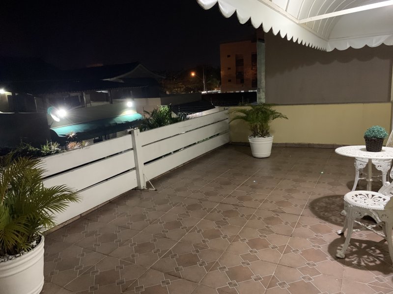 imóvel com 260m² - Praia da Enseada - Guarujá