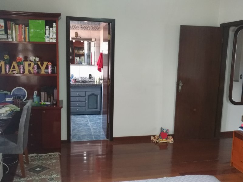 imóvel com 353m² - Xaxim - Curitiba