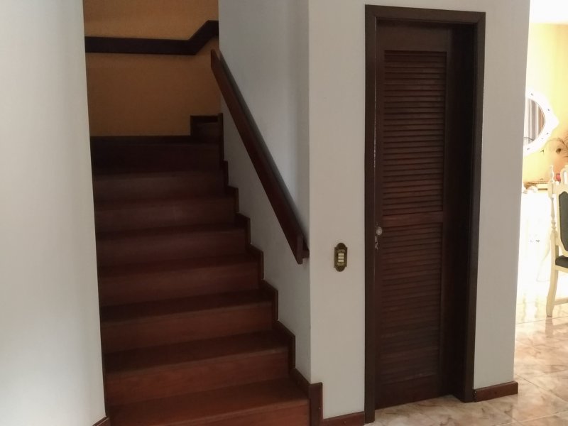 imóvel com 353m² - Xaxim - Curitiba