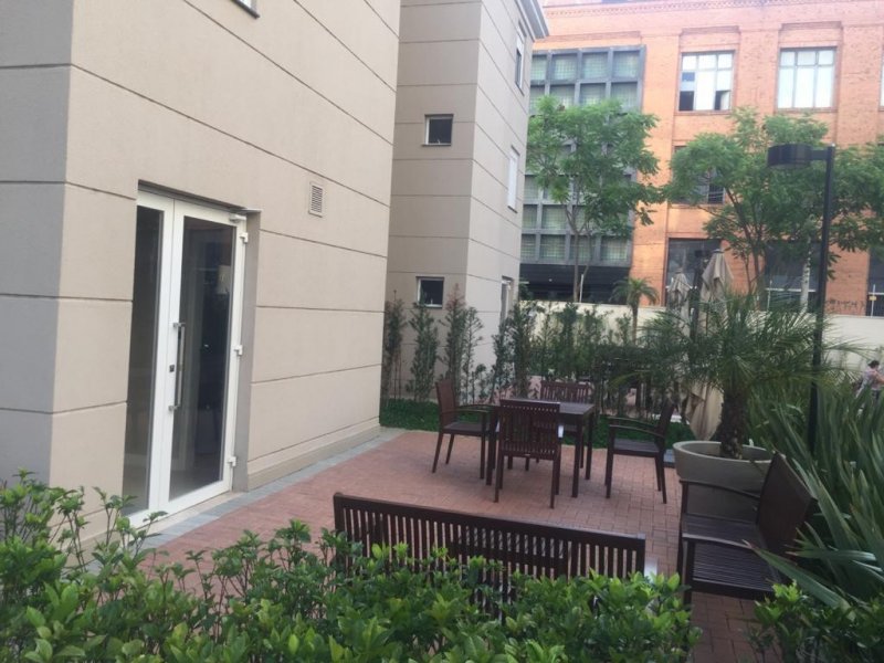 Apartamento à venda Cambuci com 46m² e 2 quartos por R$ 370.000 - 580136547-espaco-fora-cadeiras.jpg