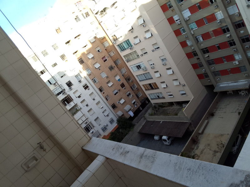 Apartamento à venda Copacabana com 120m² e 3 quartos por R$ 967.000 - vista-area-de-servico-fundos.jpg