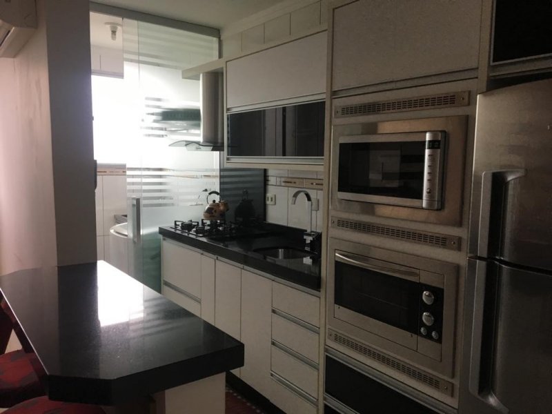 Apartamento à venda Costa e Silva com 126m² e 2 quartos por R$ 310.000 - 1073696670-cozinha-01.jpg