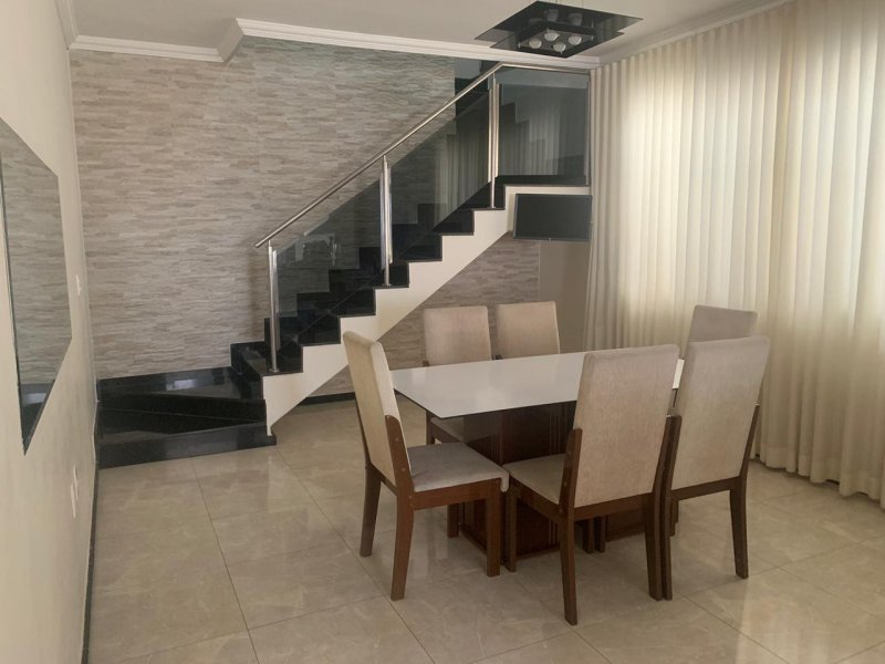 Casa à venda Europa com 247m² e 3 quartos por R$ 660.000 - 1680034929-d97d6946-b48f-473a-acf8-2753eb42d9e8.jpeg