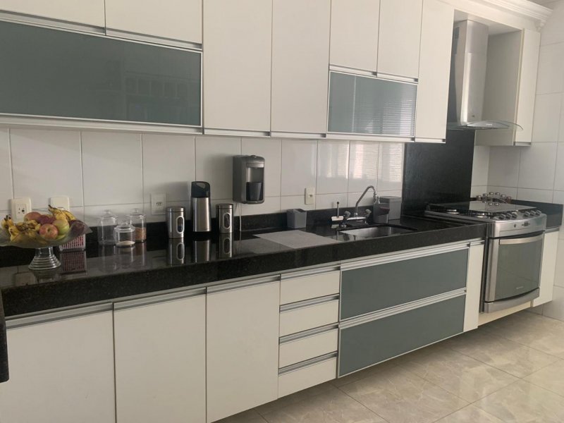 Casa à venda Europa com 247m² e 3 quartos por R$ 660.000 - 801020649-011c1ab4-1eb3-4f02-9fa1-9528ba1ec727.jpeg