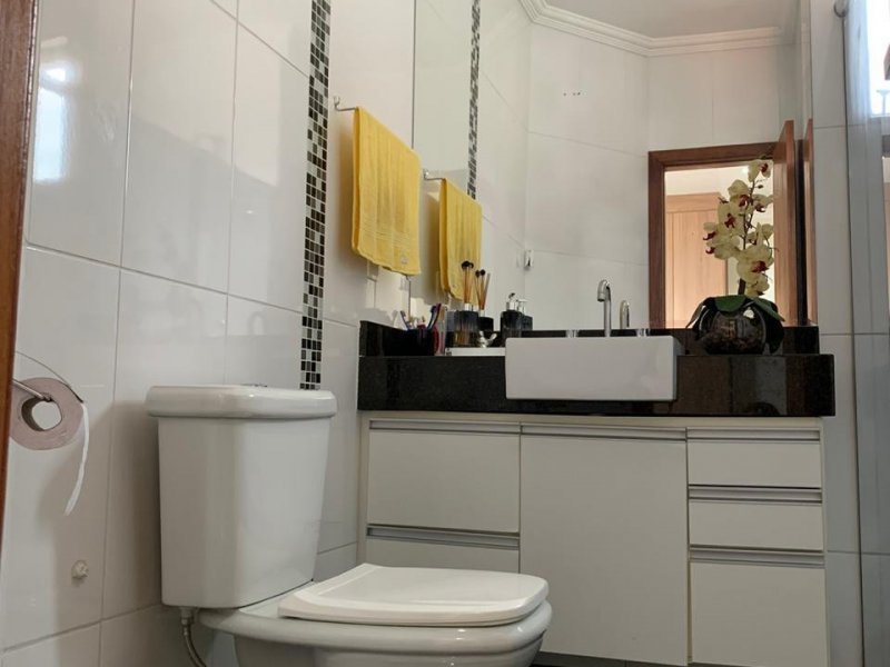 Casa à venda Europa com 247m² e 3 quartos por R$ 660.000 - 978138879-0509f961-11c7-4266-9960-e71490abd8c4.jpeg