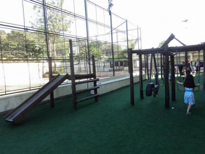 Apartamento à venda Vila Maracana com 60m² e 3 quartos por R$ 300.000 - 2132802610-parquinho.jpg