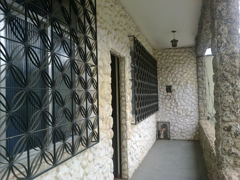 Casa à venda Pavuna com 240m² e 3 quartos por R$ 350.000 - 111909258-varanda.jpg