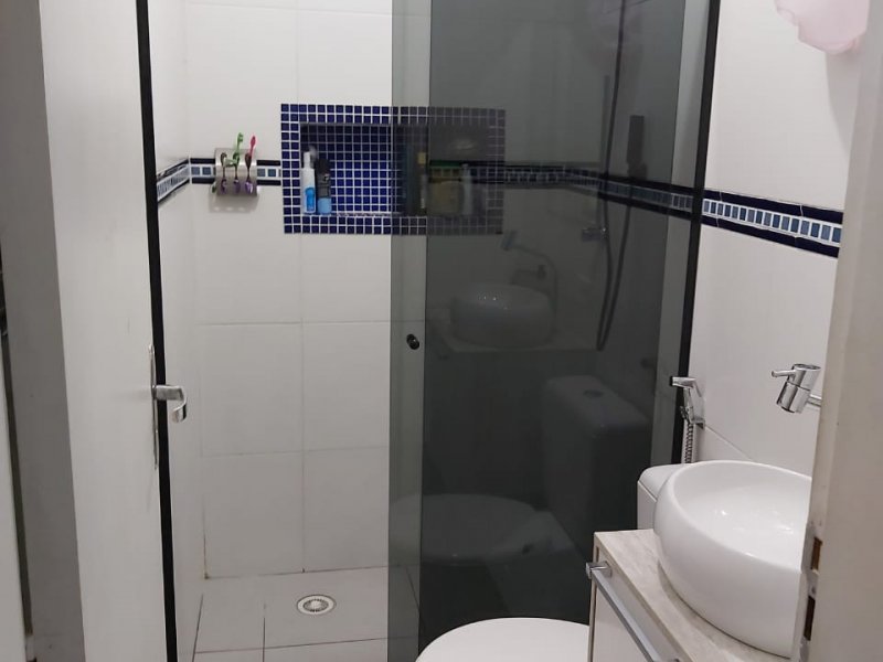 Casa de condomínio à venda Vila Taquari com 109m² e 2 quartos por R$ 280.000 - 615275111-banheiro-superior.jpg