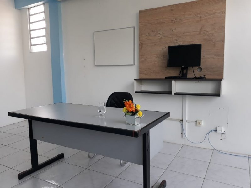 Comercial para alugar Cachoeirinha com 200m² e 1 quarto por R$ 1.500 - 484960547-10.jpeg