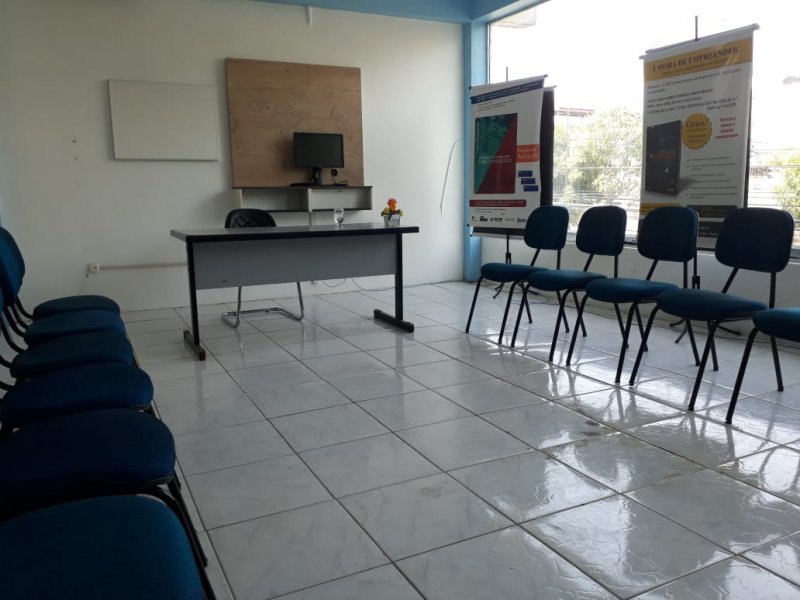 Comercial para alugar Cachoeirinha com 200m² e 1 quarto por R$ 1.500 - 682971438-14.jpeg