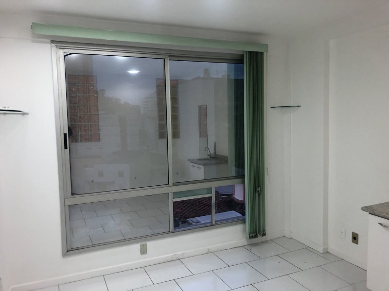 Comercial à venda Icaraí com 35m² e 3 quartos por R$ 210.000 - 564513662-063de487-2a0a-4510-b095-a80b6e465e99.jpeg