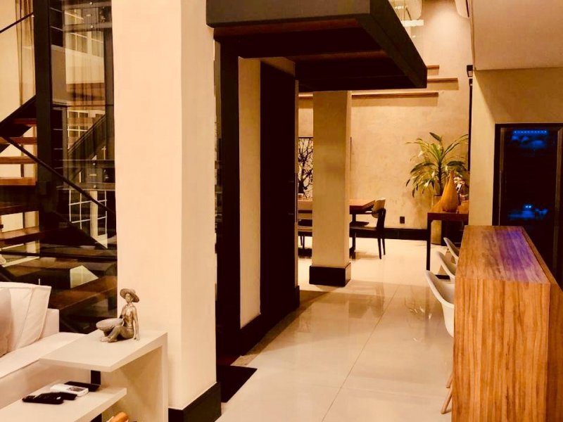 Casa de condomínio à venda Itaipava com 400m² e 5 quartos por R$ 3.900.000 - 2133212819-dd313df4-f9d9-404f-b3b4-d5e6a1902758.jpeg