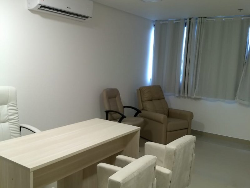 Comercial à venda Caminho das Árvores com 30m² e  quartos por R$ 230.000 - 1395541357-img-20201112-wa0002.jpg