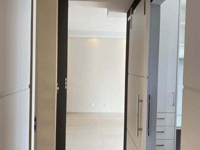 Apartamento à venda Vila Santa Catarina com 89m² e 3 quartos por R$ 670.000 - 128630444-corredor-para-sala.jpeg
