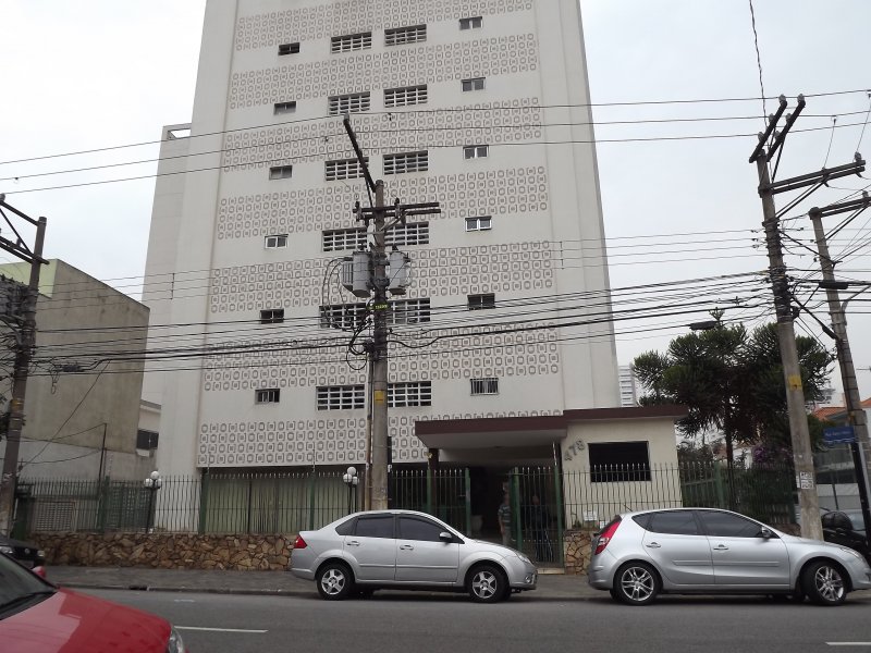 Apartamento para alugar Tatuapé com 77m² e 2 quartos por R$ 1.200 - 1019709706-predio.JPG
