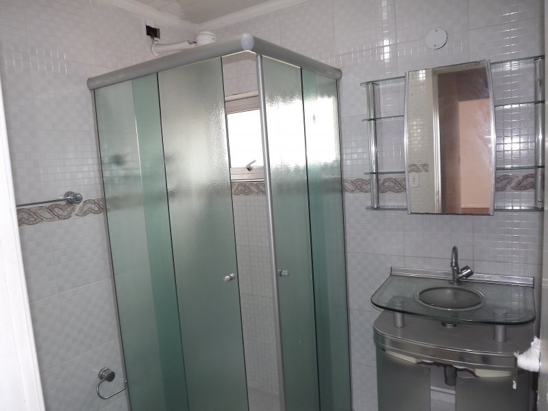 Apartamento para alugar Tatuapé com 77m² e 2 quartos por R$ 1.200 - 1719283740-banh.JPG