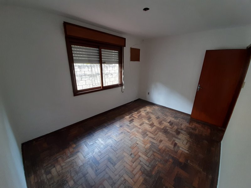Casa à venda Sarandi com 124m² e 3 quartos por R$ 390.000 - 752107480-20200403-144016.jpg