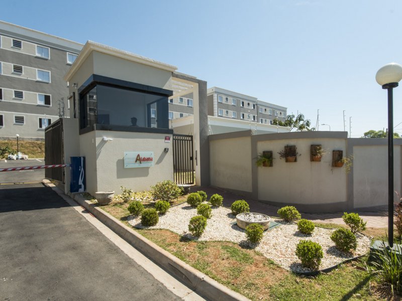 Apartamento à venda Jardim Recanto com 47m² e 2 quartos por R$ 180.000 - 1600609624-guarita-imagem-do-condominio-apartamentos-parque-alabama-201809261929324467.jpg