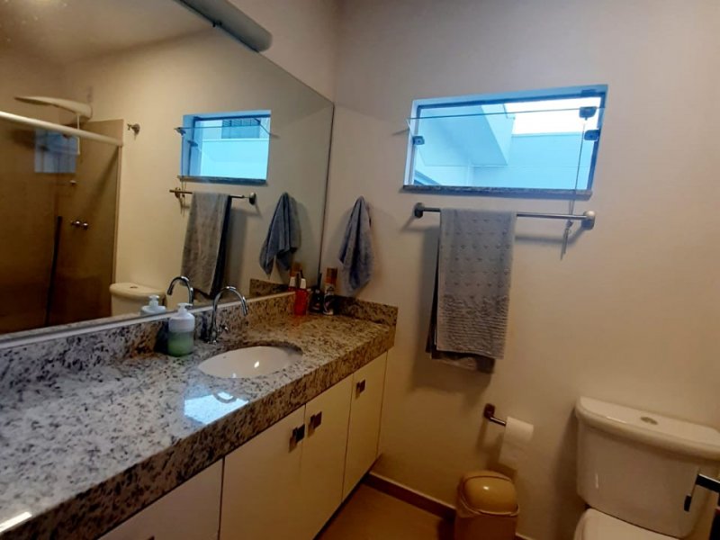 Casa à venda Jardim Brasília com 170m² e 3 quartos por R$ 650.000 - 1570384102-86634e0c-ff51-4a79-b35b-3e646b0fc546.jpg
