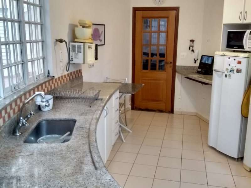 Casa à venda Vila Cidade Industrial (Vila Xavier) com 238m² e 3 quartos por R$ 620.000 - 1441650599-cozinha1.jpeg