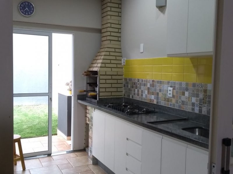 Casa à venda Vila Cidade Industrial (Vila Xavier) com 238m² e 3 quartos por R$ 620.000 - 1985619681-areagourmet2.jpeg