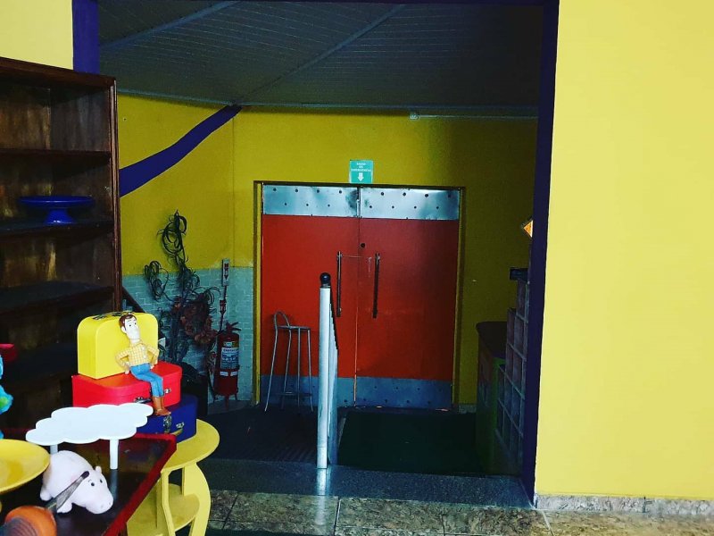 Comercial à venda Todos os Santos com 220m² e  quartos por R$ 650.000 - 298415377-inbound2410323121915414580.jpg