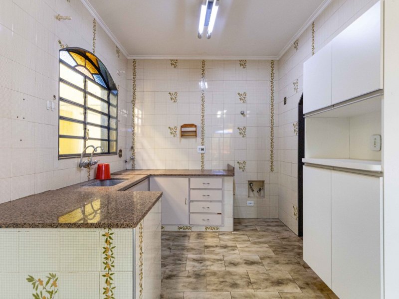 Casa à venda Sumarezinho com 335m² e 4 quartos por R$ 550.000 - 847041358-cozinha.jpeg