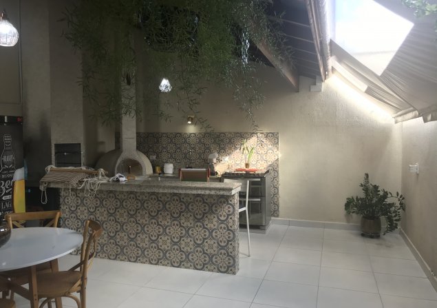 imóvel com 140m²