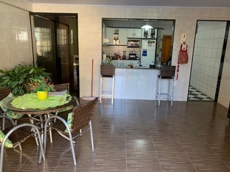 Casa à venda Sobradinho I com 322m² e 5 quartos por R$ 720.000 - 538400428-reszdfhzwrkntytmtc1ns00mzqwlwjmnzutzjljzdllzjhlztc1lmpwzw5f3fc212252c0.jpg