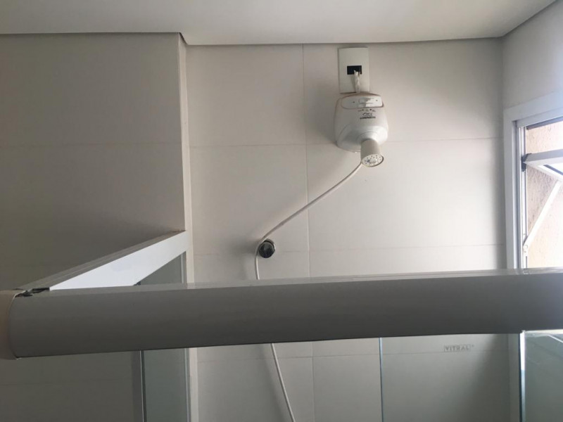 Apartamento à venda Distrito Industrial com 66m² e 2 quartos por R$ 11.940.000 - 1114341387-chuveiro-banheiro-social.jpeg