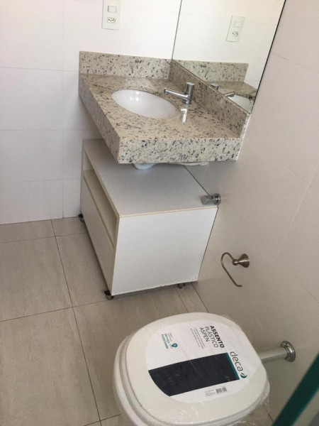 Apartamento à venda Distrito Industrial com 66m² e 2 quartos por R$ 11.940.000 - 1183519659-banheiro-suite-2.jpeg